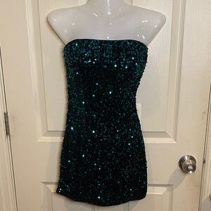 American Threads Strapless Emerald Green Sequin Mini Dress